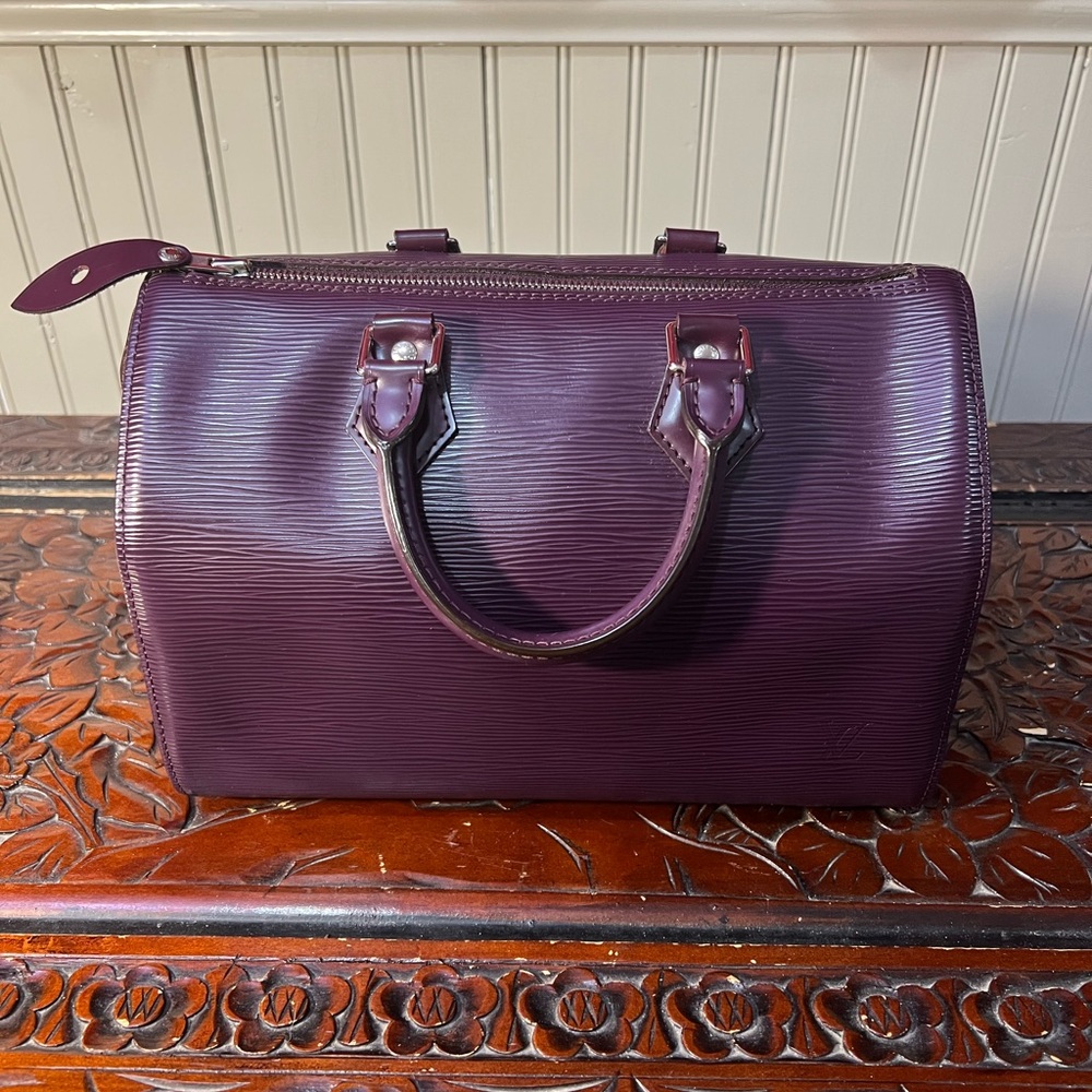 Louis Vuitton Speedy 25 Epi Leather - Picture 8 of 13